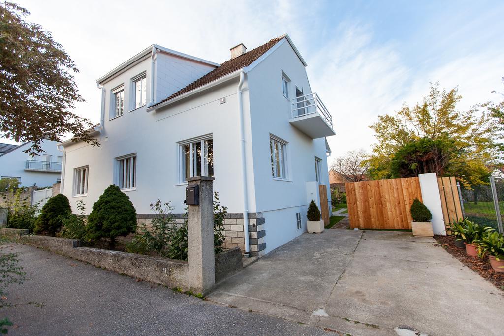 Engels Landhaus Suite Mörbisch am See Dış mekan fotoğraf